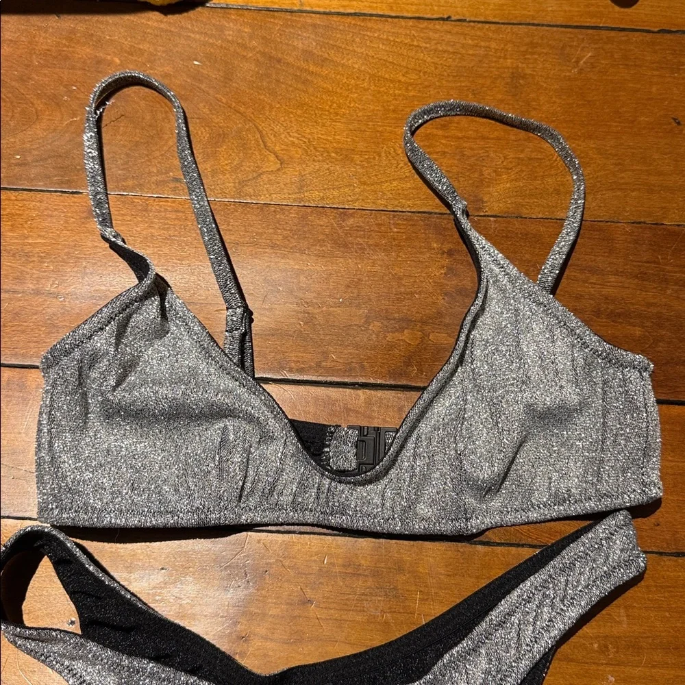 Triangl Sparkly Silver Bikini Set Medium Top & Bottom - Picture 2 of 6